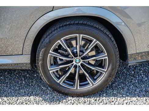 Used 2024 BMW X6 xDrive40i w/ Premium Package AWD/4WD image 10