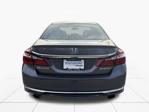 Used 2017 Honda Accord Sport image 7