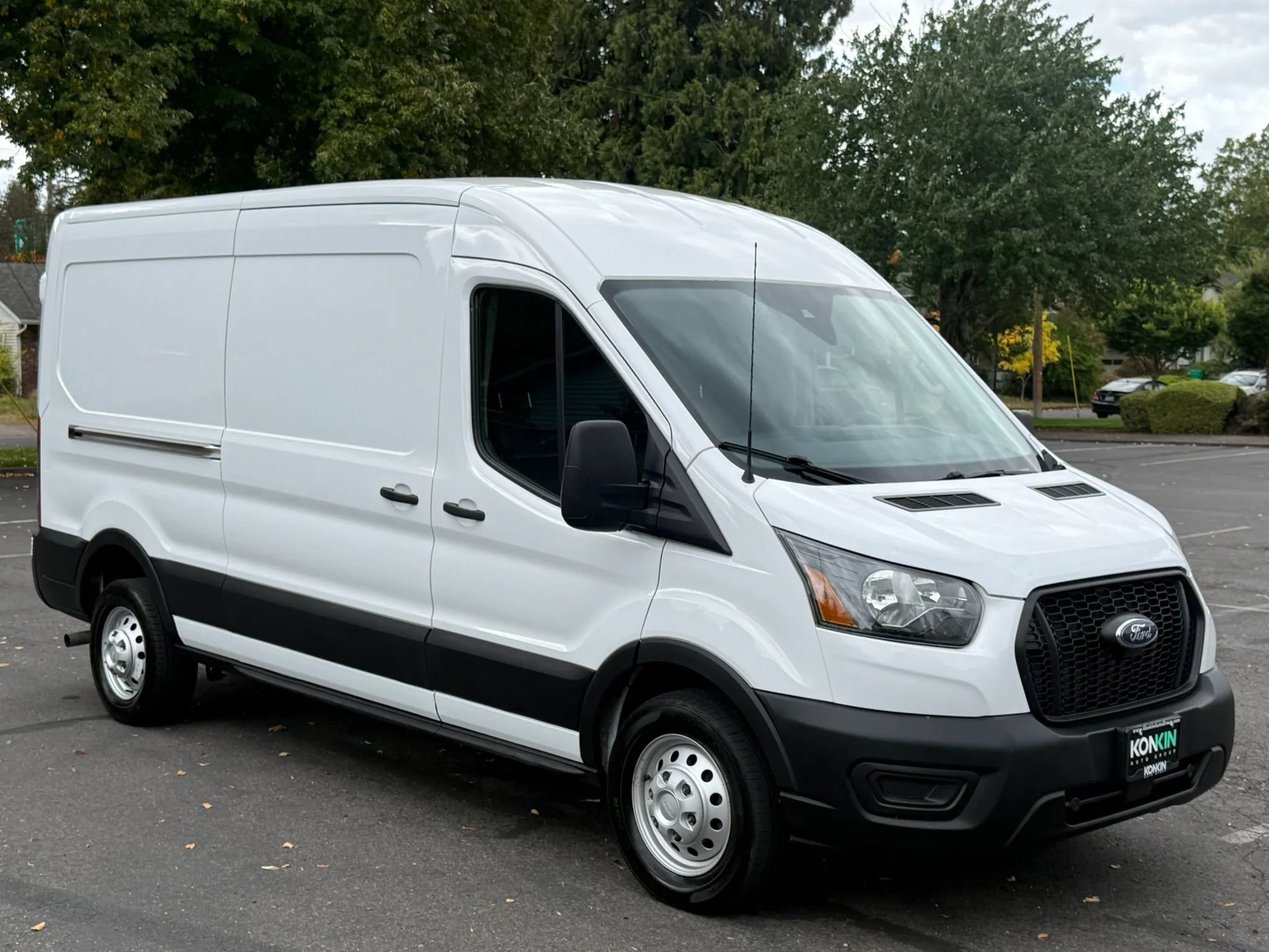 Used 2023 Ford Transit 250 Medium Roof AWD w/ Load Area Protection Package image 8