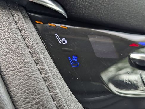 Used 2018 Cadillac XT5 Premium Luxury FWD image 27