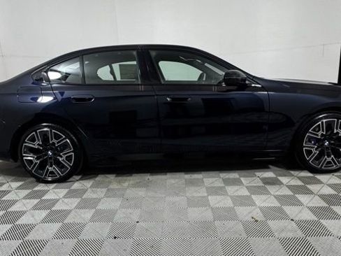 New 2027 BMW 550e xDrive AWD/4WD image 8