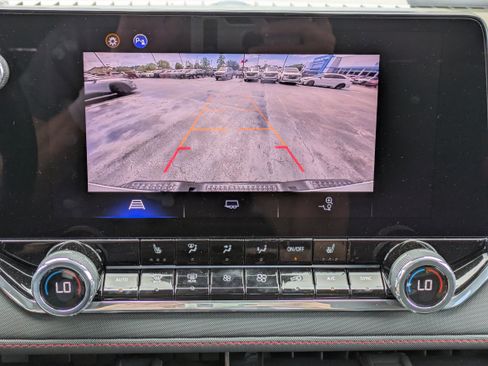 New 2024 Chevrolet Colorado Z71 w/ Z71 Convenience Package 2 image 11