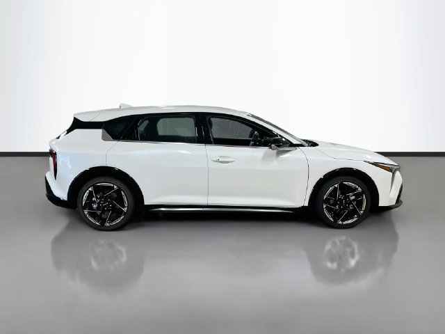 New 2026 Kia K4 GT-Line FWD image 8