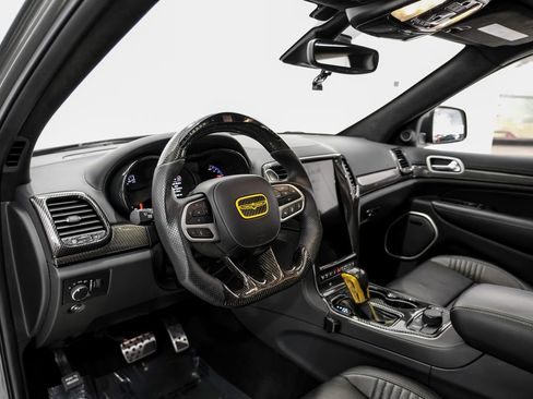 Used 2021 Jeep Grand Cherokee Trackhawk image 5