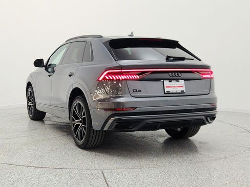 Used 2023 Audi Q8 Premium Plus AWD/4WD image 7