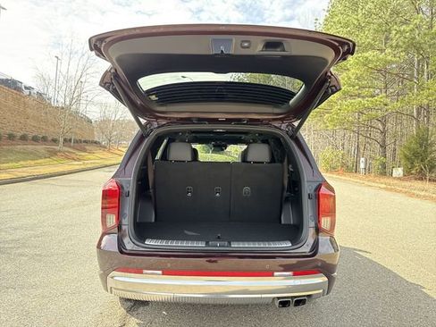 Used 2023 Hyundai Palisade Calligraphy image 22