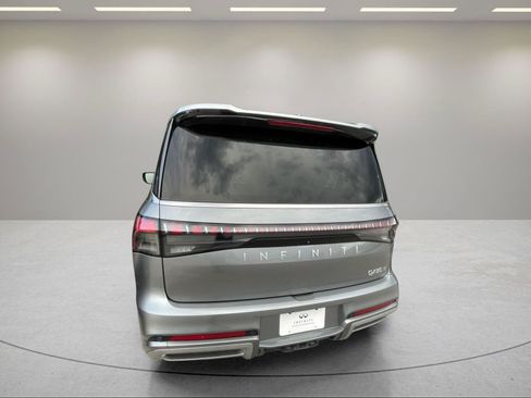 Used 2025 INFINITI QX80 Sensory AWD/4WD image 16