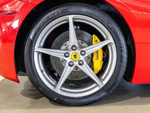 Used 2010 Ferrari 458 Italia Coupe RWD image 26