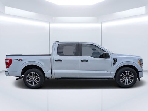 Used 2021 Ford F150 XL w/ STX Appearance Package RWD image 2