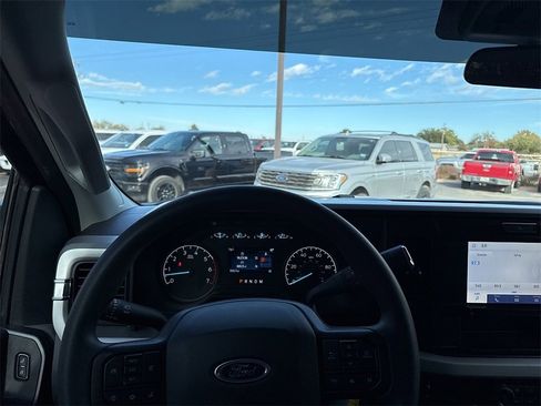 Certified 2025 Ford F250 XL w/ STX Appearance Package image 10