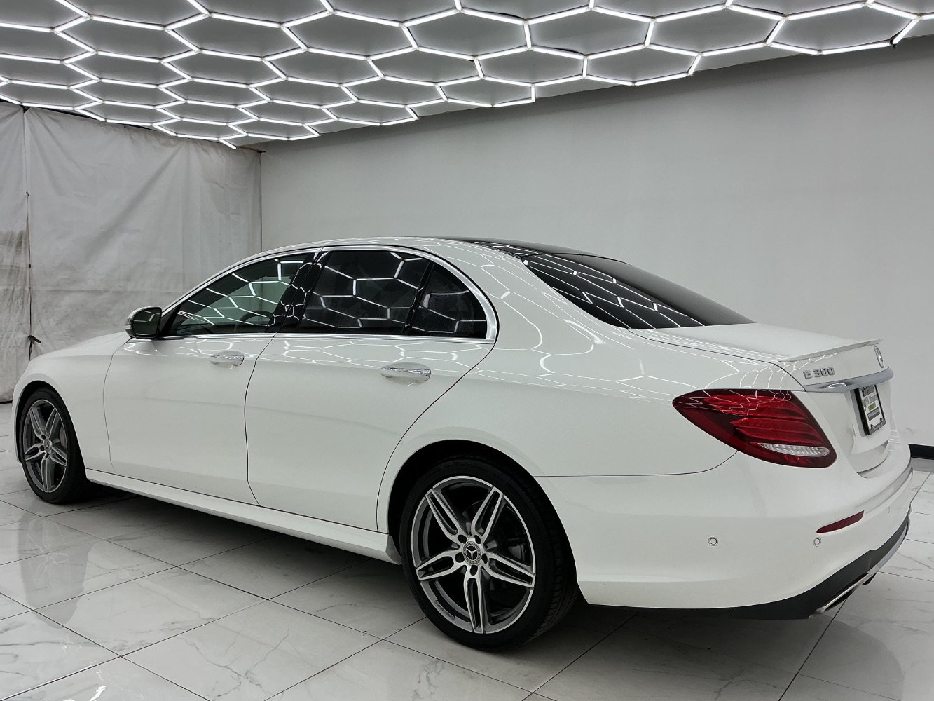 Used 2019 Mercedes-Benz E 300 w/ Premium 1 Package image 11