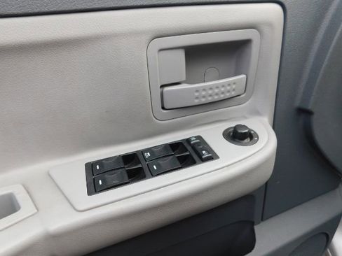 Used 2006 Dodge Dakota SLT image 11