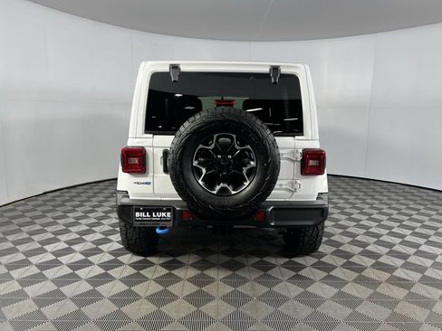 Used 2023 Jeep Wrangler Unlimited Sahara image 8
