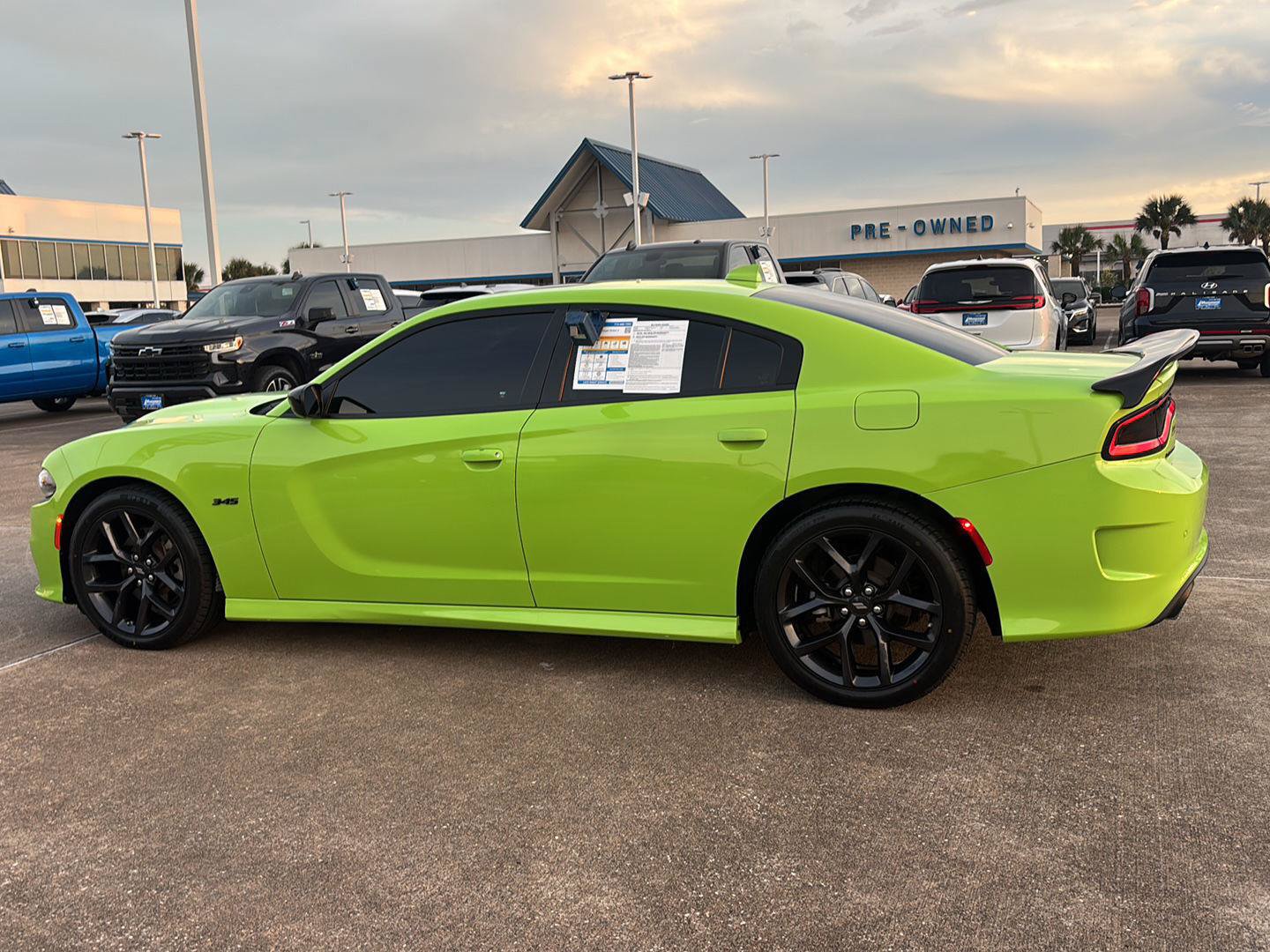 Used 2023 Dodge Charger R/T w/ Blacktop Package RWD image 19