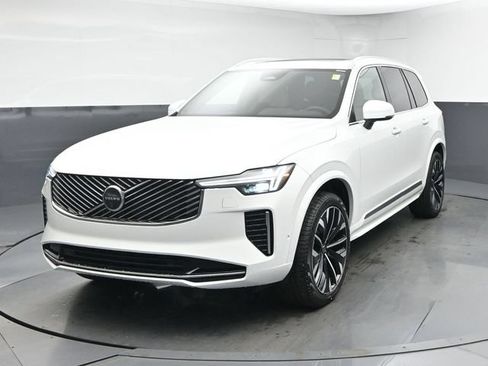 New 2026 Volvo XC90 B6 Plus w/ Protection Package Premier AWD/4WD image 3