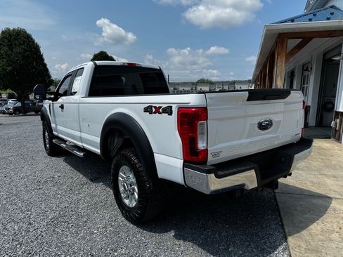 Used 2017 Ford F250 XL w/ Power Equipment Group image 7