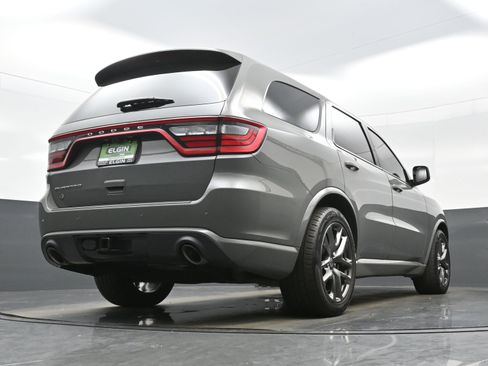 Used 2022 Dodge Durango R/T w/ Tow 'N Go Package AWD/4WD image 32