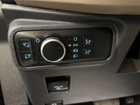 Certified 2024 Ford Bronco Wildtrak image 26