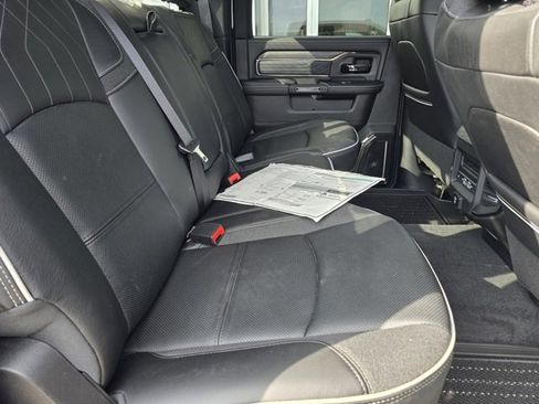 New 2025 RAM 2500 Limited image 30