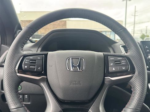 Used 2026 Honda Ridgeline Black Edition image 17