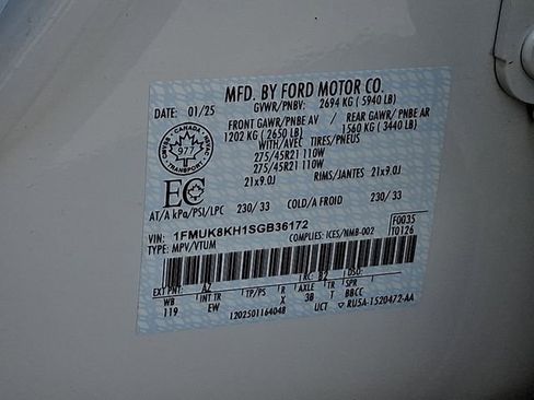 Used 2025 Ford Explorer ST-Line w/ ST-Line Street Pack image 30