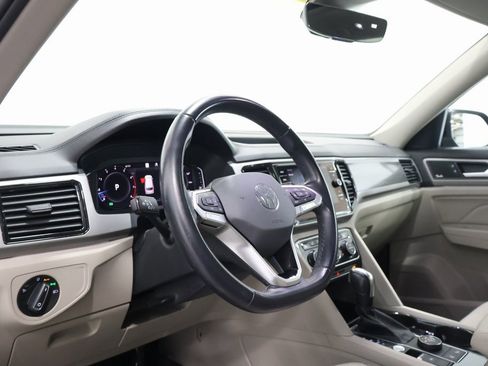 Used 2021 Volkswagen Atlas SEL Premium image 15