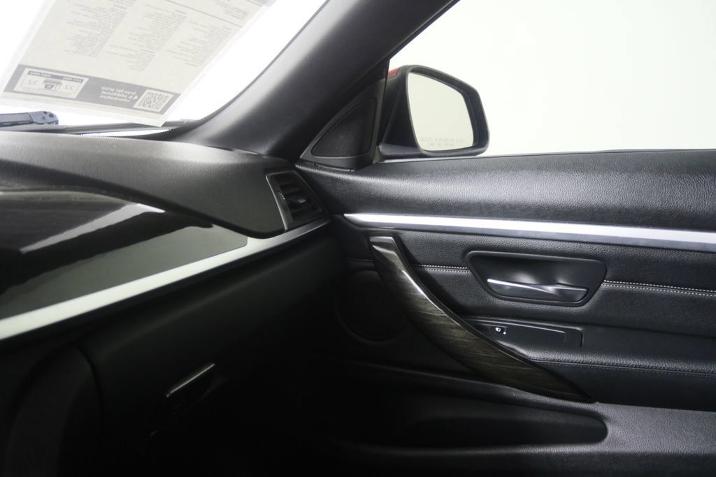 Used 2018 BMW 430i xDrive Convertible AWD/4WD image 18