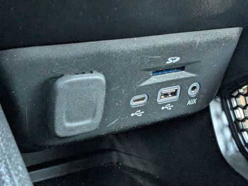 Certified 2023 Chevrolet TrailBlazer ACTIV w/ Technology Package image 20