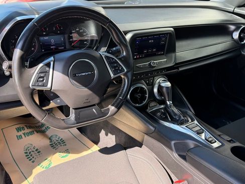 Used 2020 Chevrolet Camaro LT RWD image 15