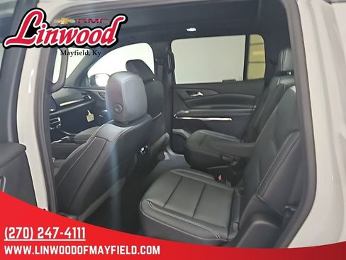 New 2026 Chevrolet Traverse LT FWD image 6