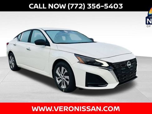 Certified 2025 Nissan Altima 2.5 S FWD image 1