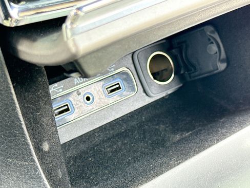 Used 2022 Jeep Grand Cherokee Laredo X image 12