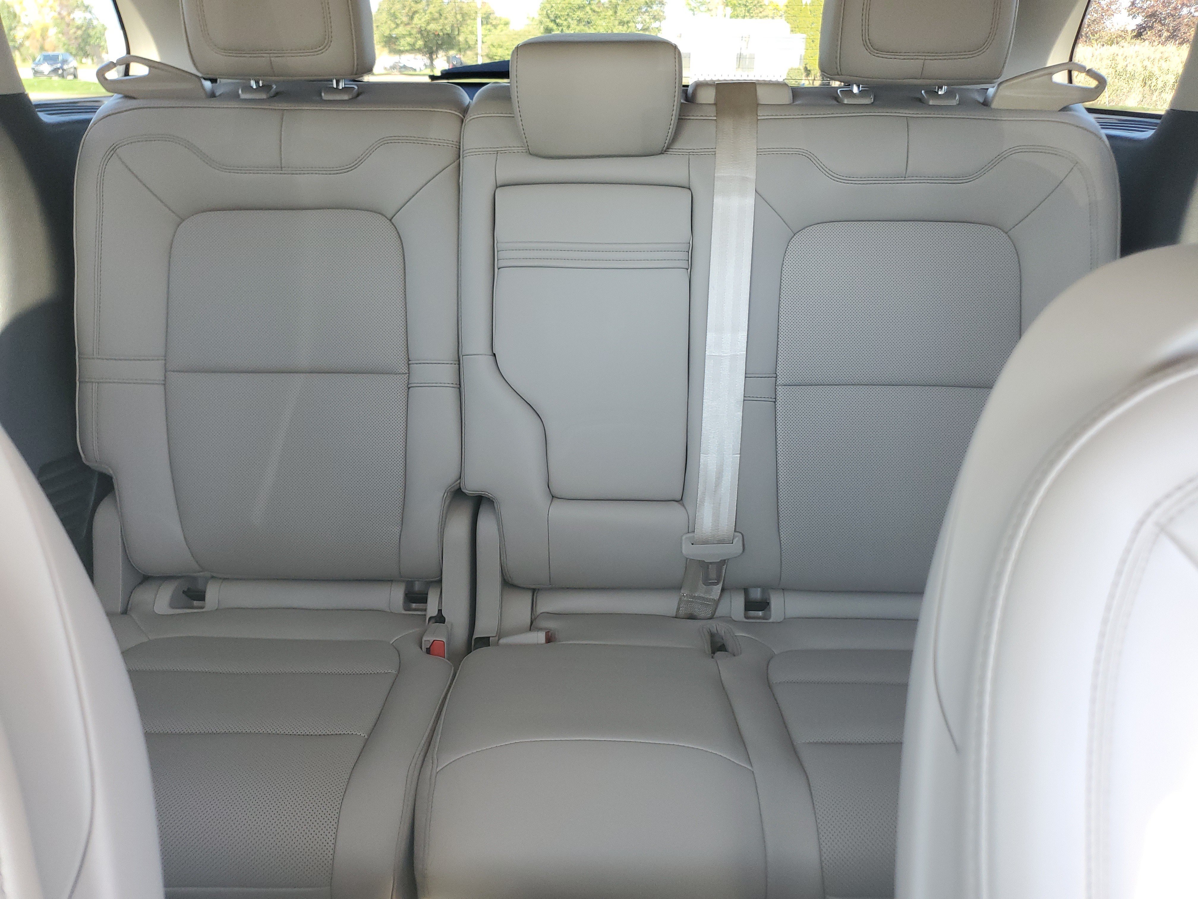 Used 2024 Lincoln Corsair AWD w/ Equipment Group 101A image 19