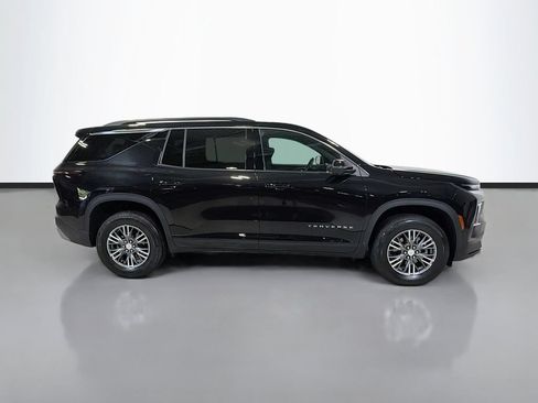 Used 2024 Chevrolet Traverse LT AWD/4WD image 10