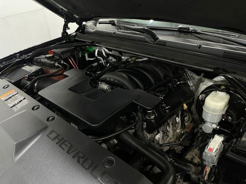 Used 2018 Chevrolet Tahoe LT w/ Luxury Package image 27