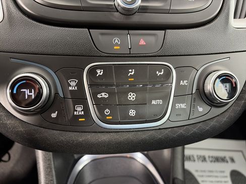 Used 2023 Chevrolet Malibu LT FWD image 27
