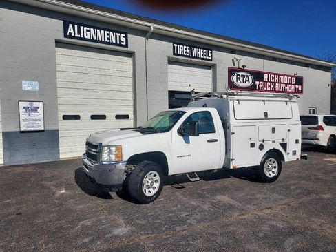 Used 2012 Chevrolet Silverado 2500 W/T RWD image 2
