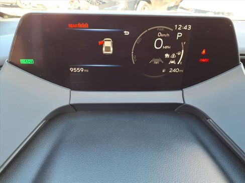 Used 2025 Toyota Prius AWD image 22