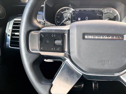 Used 2023 Land Rover Discovery S R-Dynamic AWD/4WD image 17