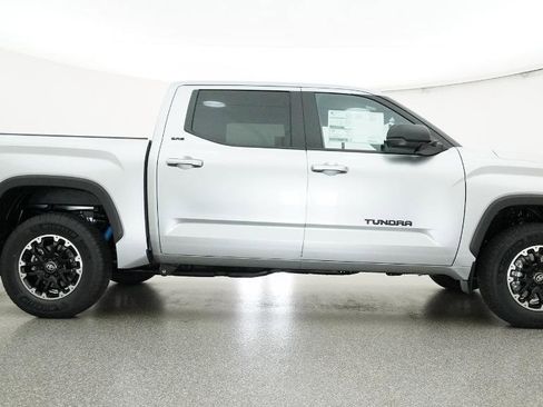 New 2026 Toyota Tundra SR5 AWD/4WD image 30