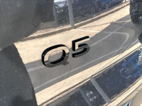 Used 2025 Audi Q5 Premium Plus w/ Premium Plus AWD/4WD image 31
