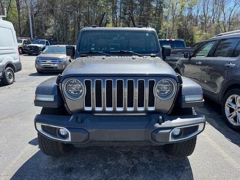 Used 2020 Jeep Wrangler Unlimited Sahara image 10