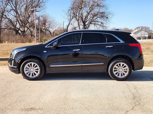 Used 2019 Cadillac XT5 FWD image 4