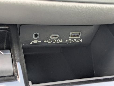 Used 2025 Subaru Outback Premium AWD/4WD image 21