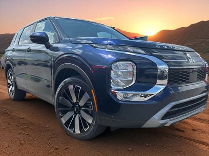 New 2025 Mitsubishi Outlander SE