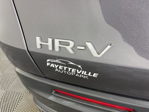 Used 2023 Honda HR-V LX image 22