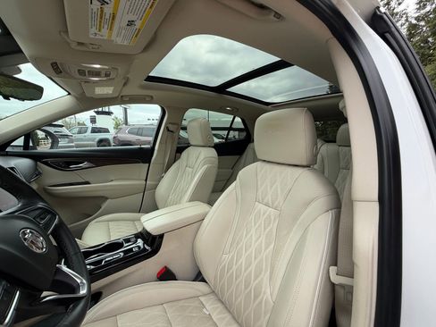Used 2023 Buick Envision Avenir AWD/4WD image 11