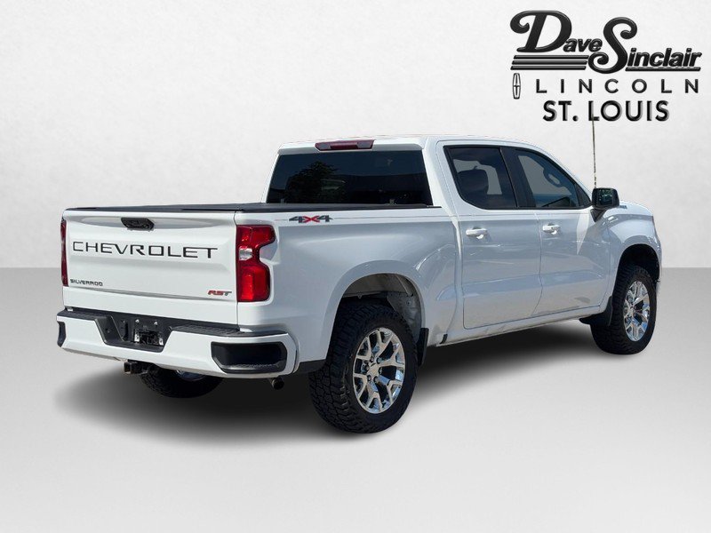 Used 2024 Chevrolet Silverado 1500 RST AWD/4WD image 3