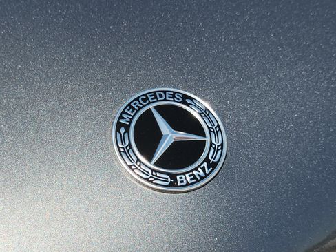 Used 2024 Mercedes-Benz GLS 450 4MATIC image 43