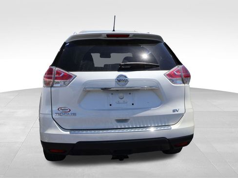 Used 2016 Nissan Rogue SV FWD image 8